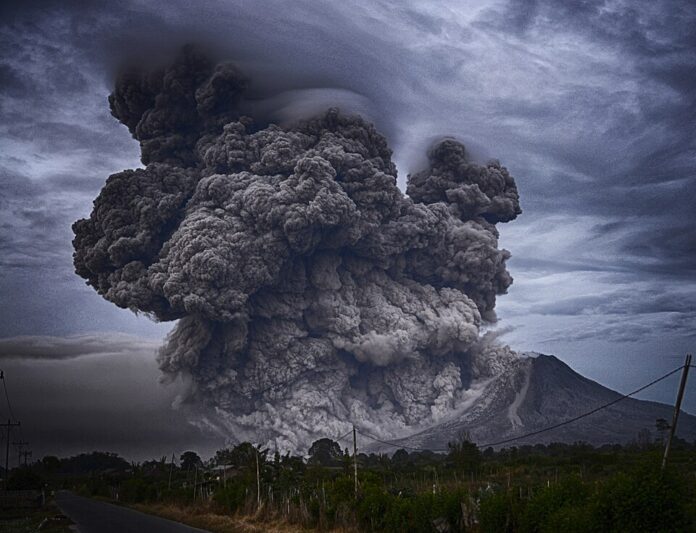 Mount_Sinabung,_Indonesia_(Unsplash)