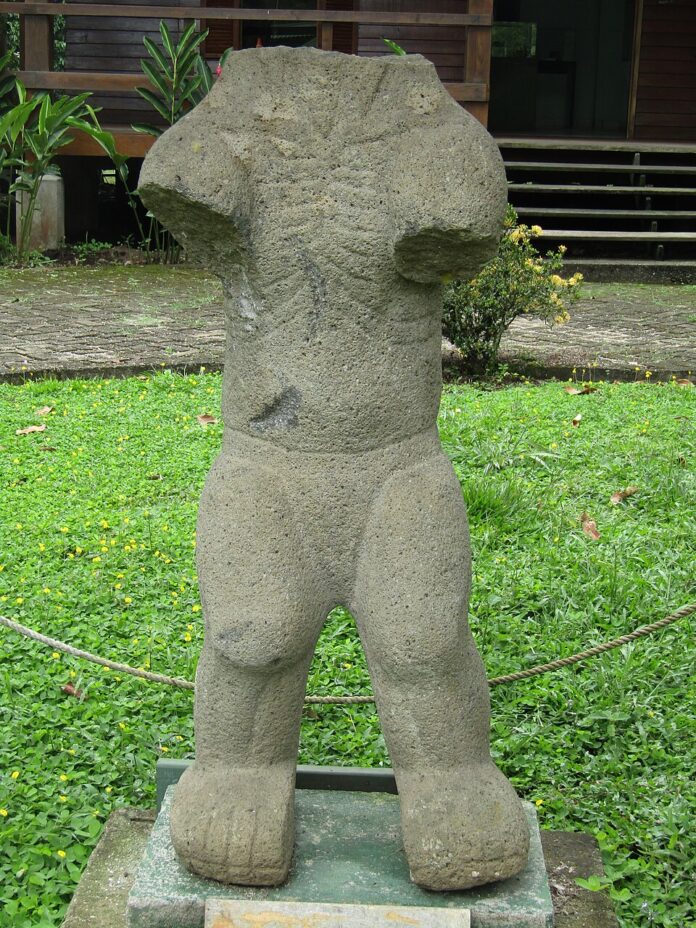 Proto_Lencan_Statue