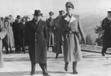 Między porozumieniem a terrorem. Niemiecko-sowiecka współpraca na ziemiach II Rzeczypospolitej w latach 1939–1941 / Piotr Kotlarz